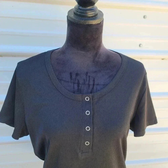 NWOT Women's RB5842 Black Snap Stretch Polyester T-Shirt Plus 2XL XXL - Picture 3 of 8